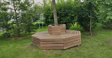 Серия Q модель 2.1 – скамья вокруг дерева